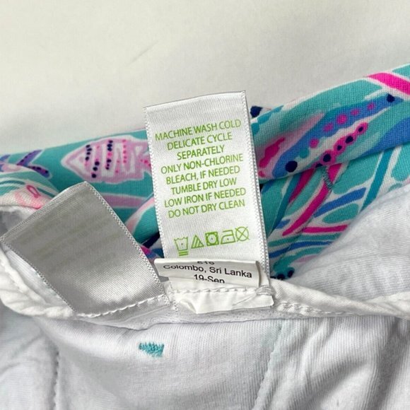 Lilly Pulitzer Buttercup Knit Shorts Women 0 EUC‎ Stretched Pockets Scalloped - Picture 9 of 13